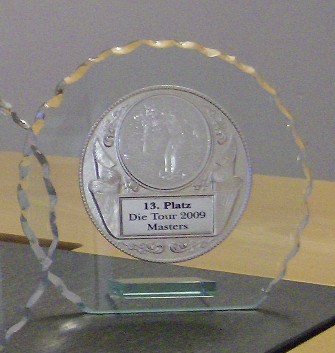 Der Pokal fr Platz 13 beim Masters 2009